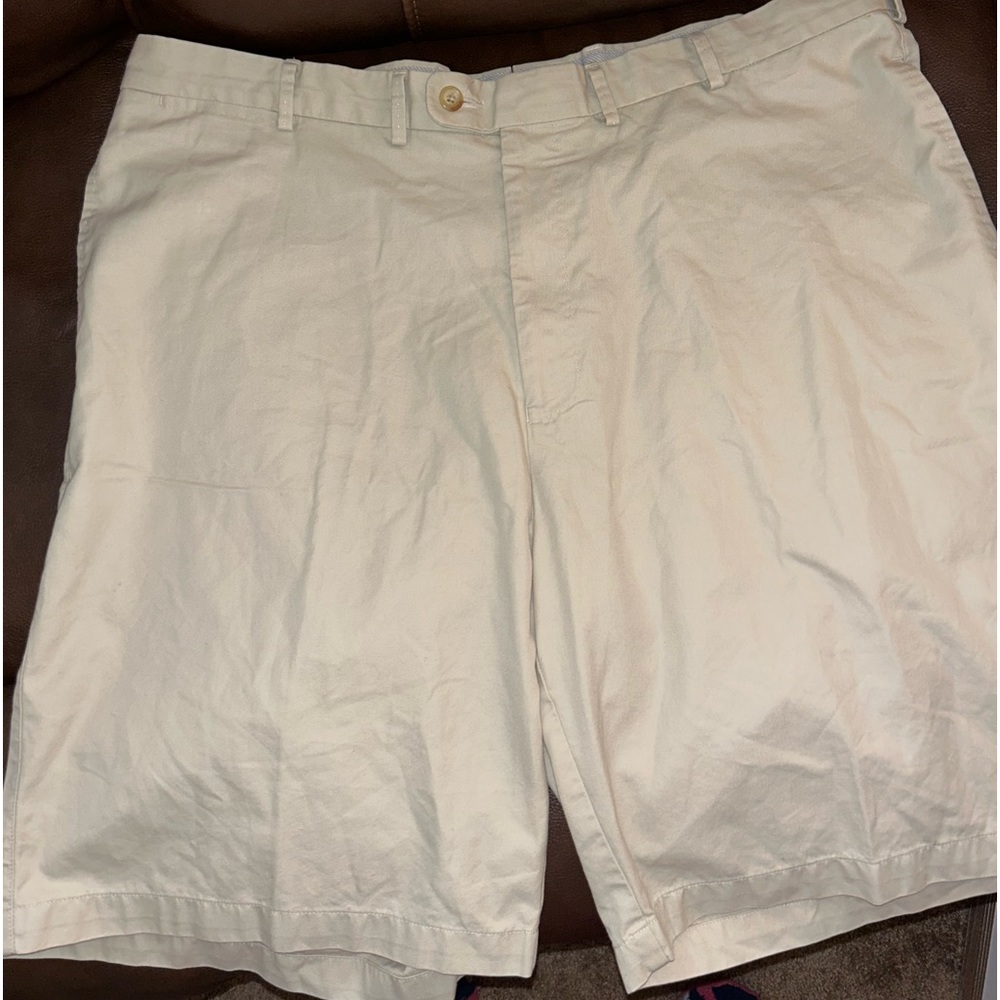 PETER MILLAR men’s shorts . Size 40